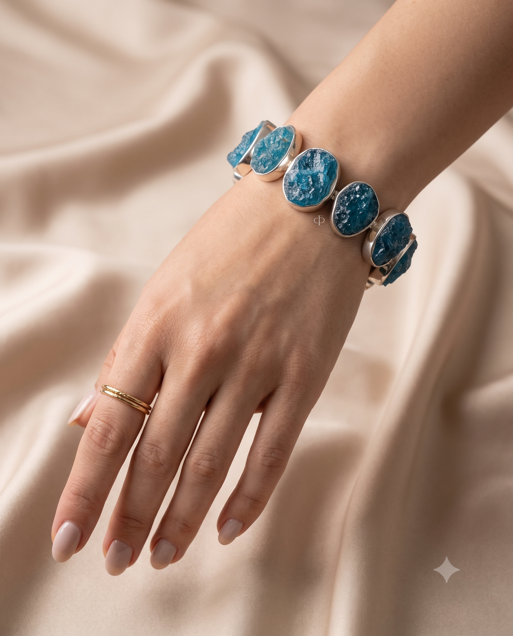 Elegant Blue Crystal Statement Bracelet – Silver Tone Beaded Jewellery